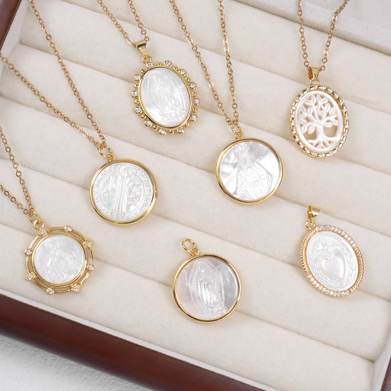 Factory New Fashion Factory Newest Custom Wholesale Fashion Shell Pendant Gold Plated Chain Jewelry Brass Chain necklace