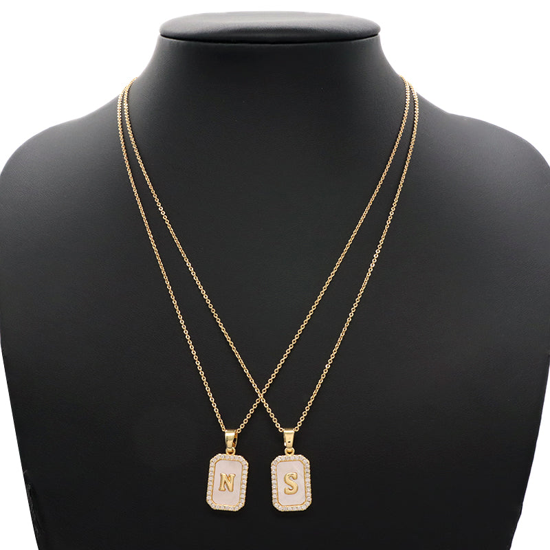 Fashion Design Customized Wholesale Gold Plated Chain Brass Chain Jewelry Shell Letter Pendant Necklace