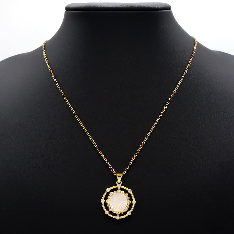 Good Quality Wholesale Newest Customizable Patterned Edges Pendant Jewelry Gift Shell Pendant Gold Plated Stainless Steel Chain Necklace For Women