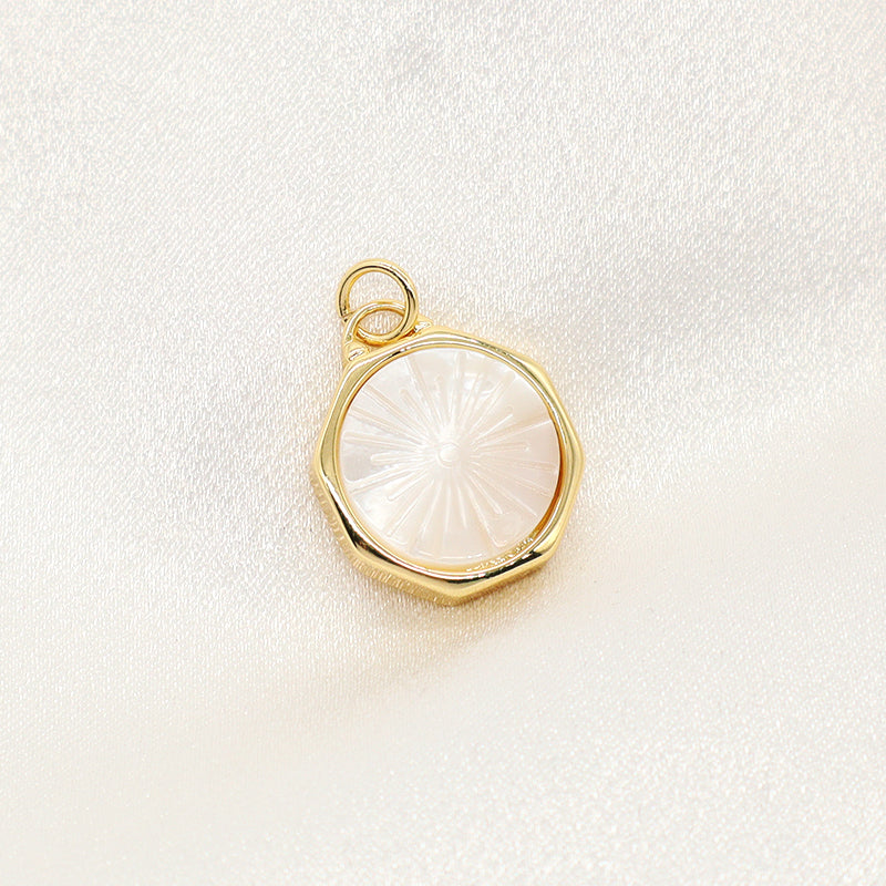Wholesale Customized DIY Jewelry Sun Eyes Butterfly Charm Pendant Gold Plated Natural Shell Butterfly Eyes Pendant For Necklace