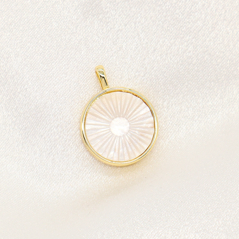 Wholesale Customized DIY Jewelry Sun Eyes Butterfly Charm Pendant Gold Plated Natural Shell Butterfly Eyes Pendant For Necklace