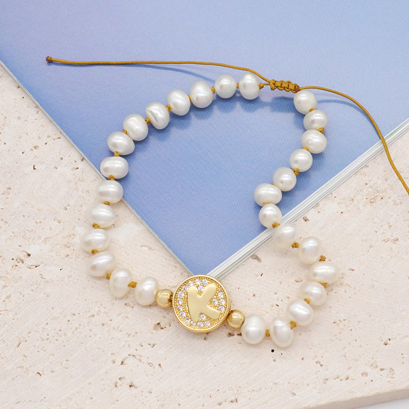 Fashionable Wholesale Custom Gold Plated Initial Charm Bracelet Jewelry Handmade Adjustable Fresh Water Pearl Bracelet For Women