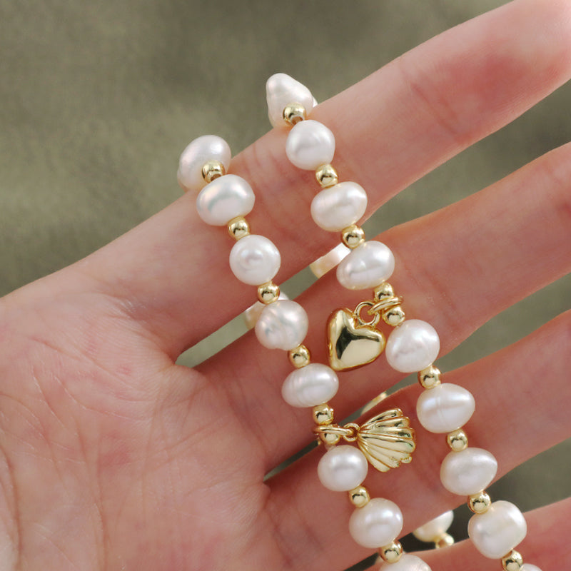Wholesale Fashion Custom Women Gift Gold Plated Brass Beads Handmade Elastic Shell Heart Charm 7mm Freshwater Pearl Bracelet