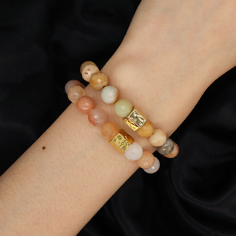 Hot Selling OEM Wholesale Custom Handmade 8mm Gold Plated Charm Elastic Yoga Healing Natural Stone Beaded Bracelet For Women