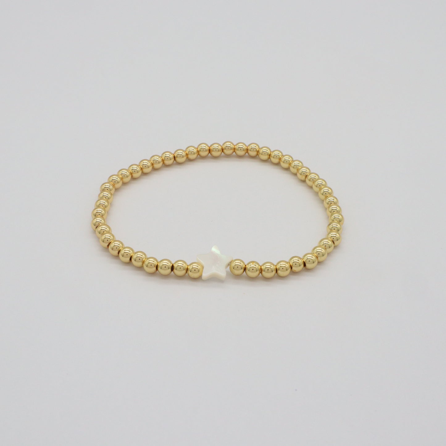 Wholesale Manufacture Newest Factory OEM Customized Handmade Fashionable 4mm Brass Bead Shell Charm Bracelet For Gift Women