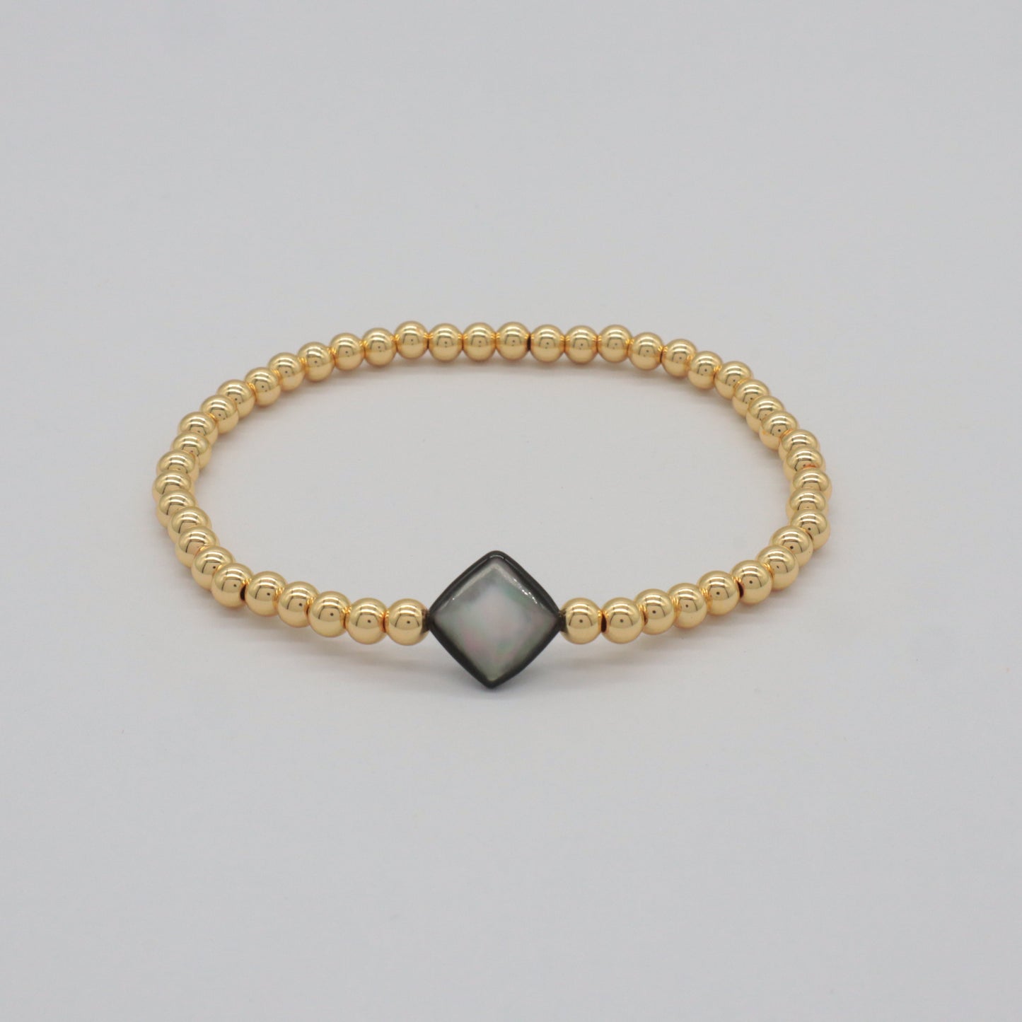 Wholesale Manufacture Newest Factory OEM Customized Handmade Fashionable 4mm Brass Bead Shell Charm Bracelet For Gift Women