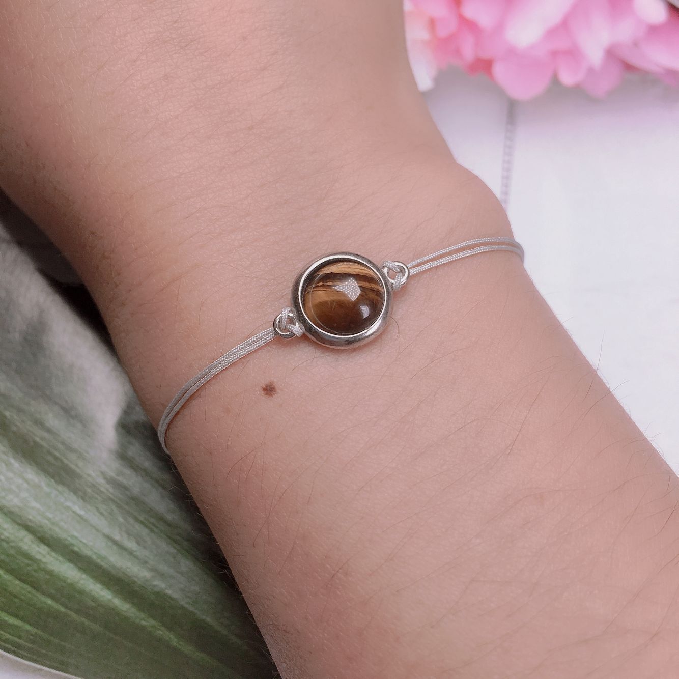 Custom Classic Trendy Jewelry Handmade Natural Stone Bracelet Silver Bead And Round Shape Tiger Eye Natural Stone Bracelet