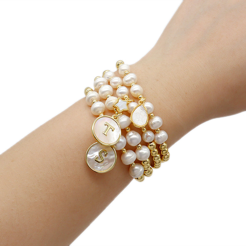 Custom Wholesale Trendy Friendship Elastic Handmade Gold Plated Brass Bead Women Gift Natural Fresh Water Pearl Bracelet With Shell Charm