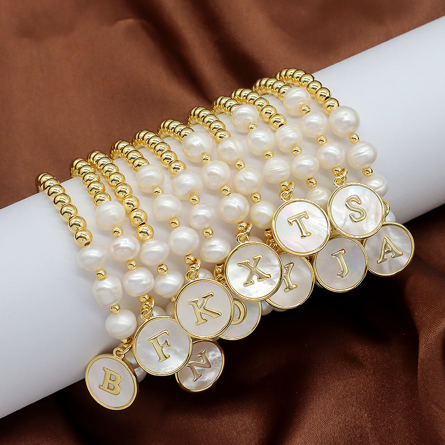 New Design Custom Wholesale Handmade Friendship Gold Plated Brass Bead Women Gift Natural Fresh Water Pearl Bracelet With Letters Shell Pendant