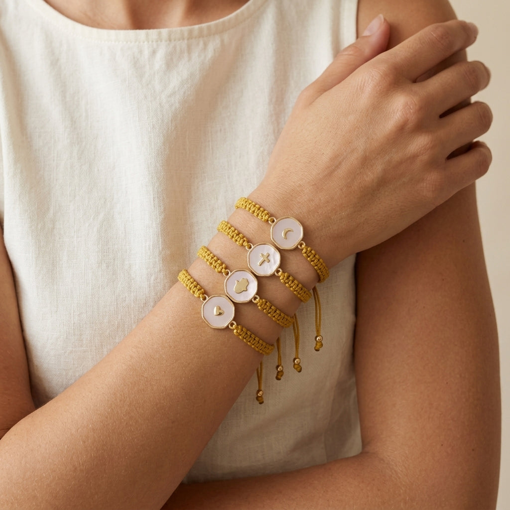 Handmade Customizable Shell Charm Bracelet With Cotton Wire