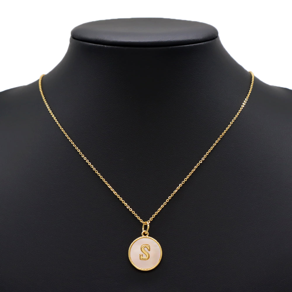 Newest Wholesale Customizable Letters Pendant Jewelry Gift Shell Pendant Gold Plated Necklace