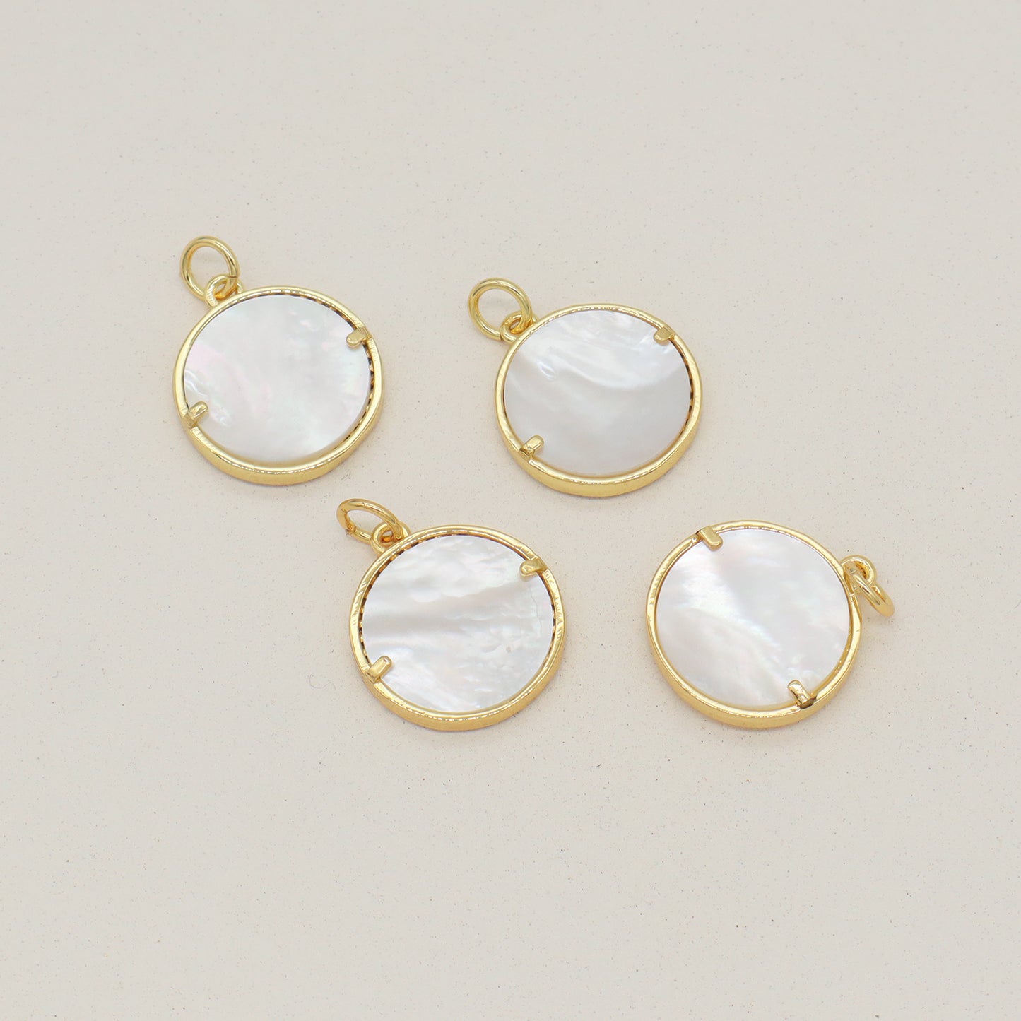 New Bulk Sale Round Shell Love Heart Charm Jewelry Necklace Pendant Micro Pave Cz Gold Plated Shells Heart Pendant For Women