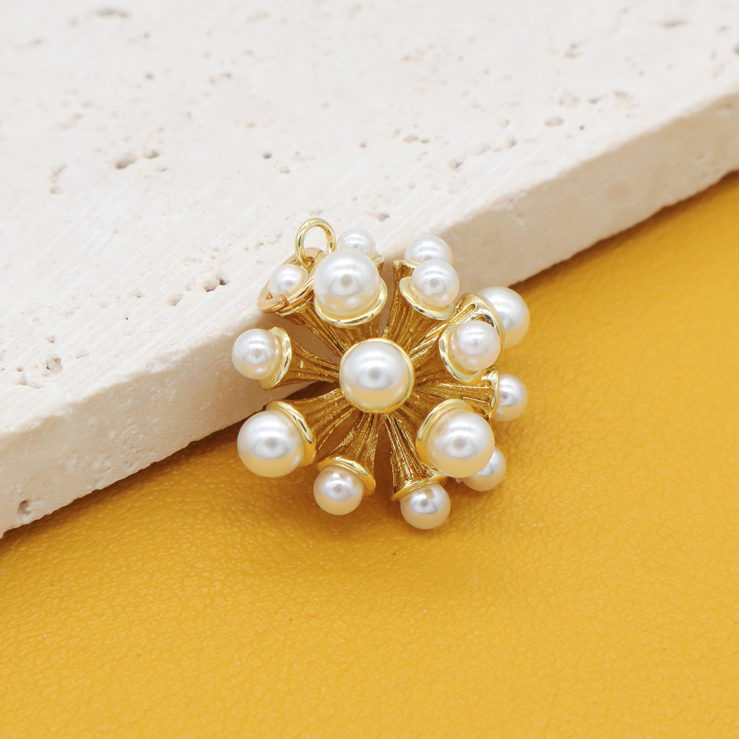 New Arrival Shell Flower Charm Jewelry Necklace Pendant Gold Plated Shells Flower Pendant For Jewelry Making