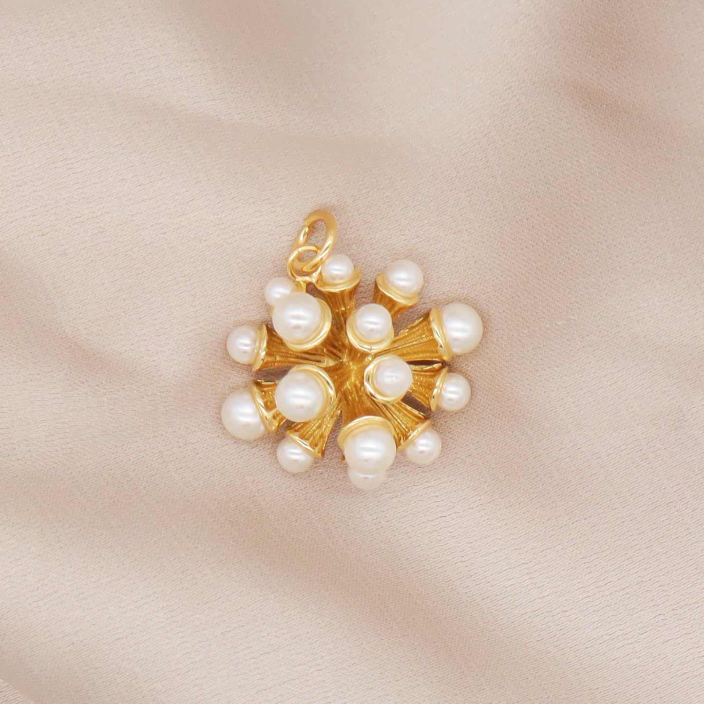 New Arrival Shell Flower Charm Jewelry Necklace Pendant Gold Plated Shells Flower Pendant For Jewelry Making