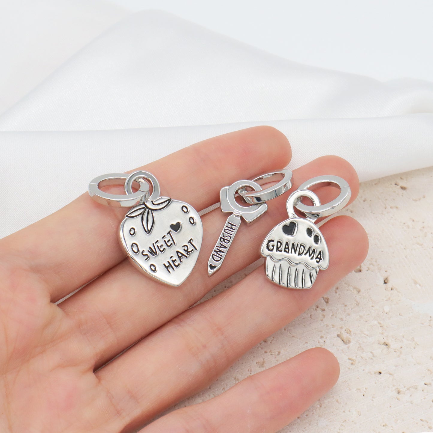 Newest Custom Jewelry Charm Pendant Openable Clasp Strawberry Key 925 Sterling Silver Pendant For Jewelry Making