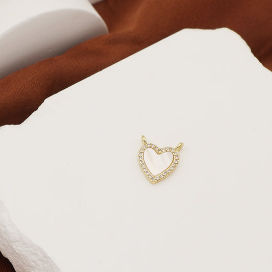 Wholesale Custom Manufacture Shell Heart Shape Charm Jewelry  DIY Gold Plated CZ Natural Shell Heart Pendant For Necklace Making