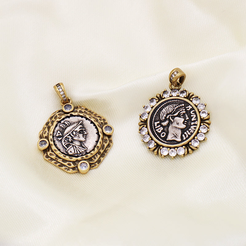 China Factory Wholesale Customized Women Men Round Charm Necklace Pendant Jewelry CZ Gold Plated Vintage Head Sculpture Pendant