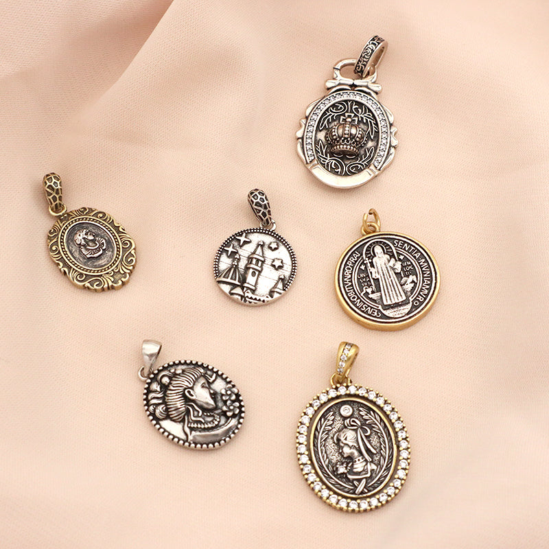 China Factory Wholesale Fashion Design Custom Charm Pendant Jewelry Gold Plated Vintage Pendant For Necklace Making