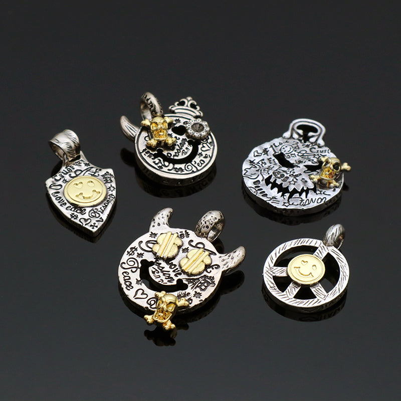 Good Quality Oem Factory Wholesale Customized  Vintage Brass Pendant Necklace Charm  Gold Plated Pendant For Diy Jewelry Making