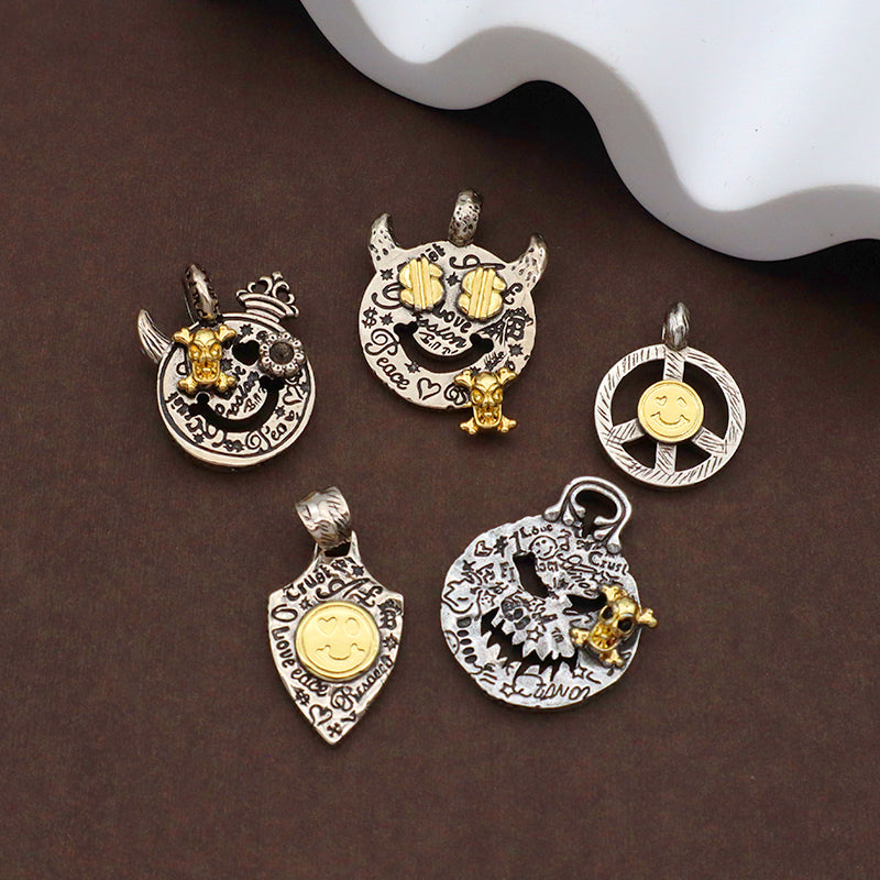 Good Quality Oem Factory Wholesale Customized  Vintage Brass Pendant Necklace Charm  Gold Plated Pendant For Diy Jewelry Making