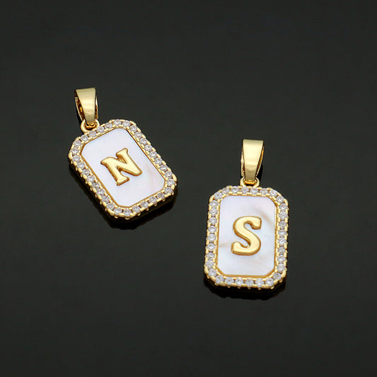 Newest Custom Jewelry Wholesale Various Shell Charm Pendant Jewelry Gold Plated Natural Letter Shell Pendant For Necklace