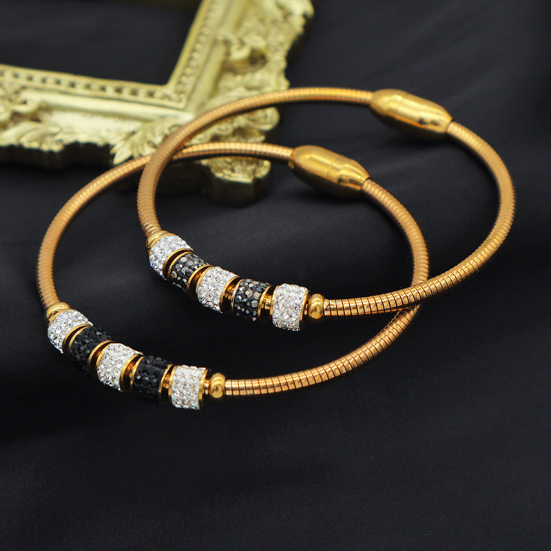 Wholesales Fashion Jewelry 18k Gold Plated Stainless Steel Designer Charms Bracelets Bangle